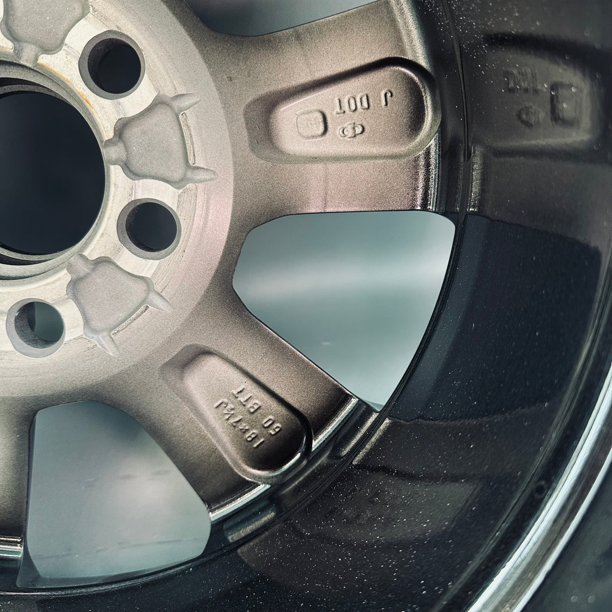 Toyota Land Cruiser 300 18" Rim