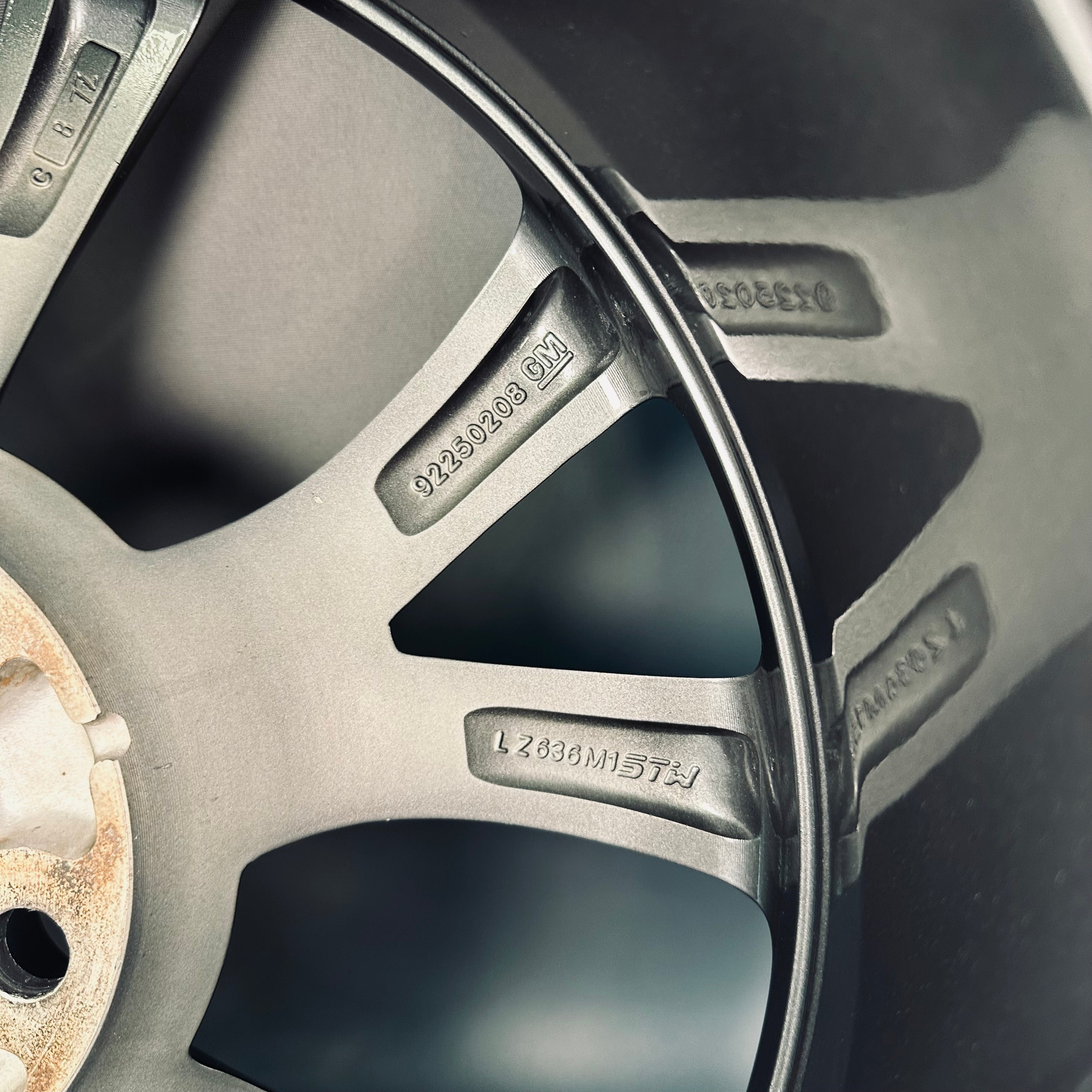 Holden Commodore VE 19" Rim