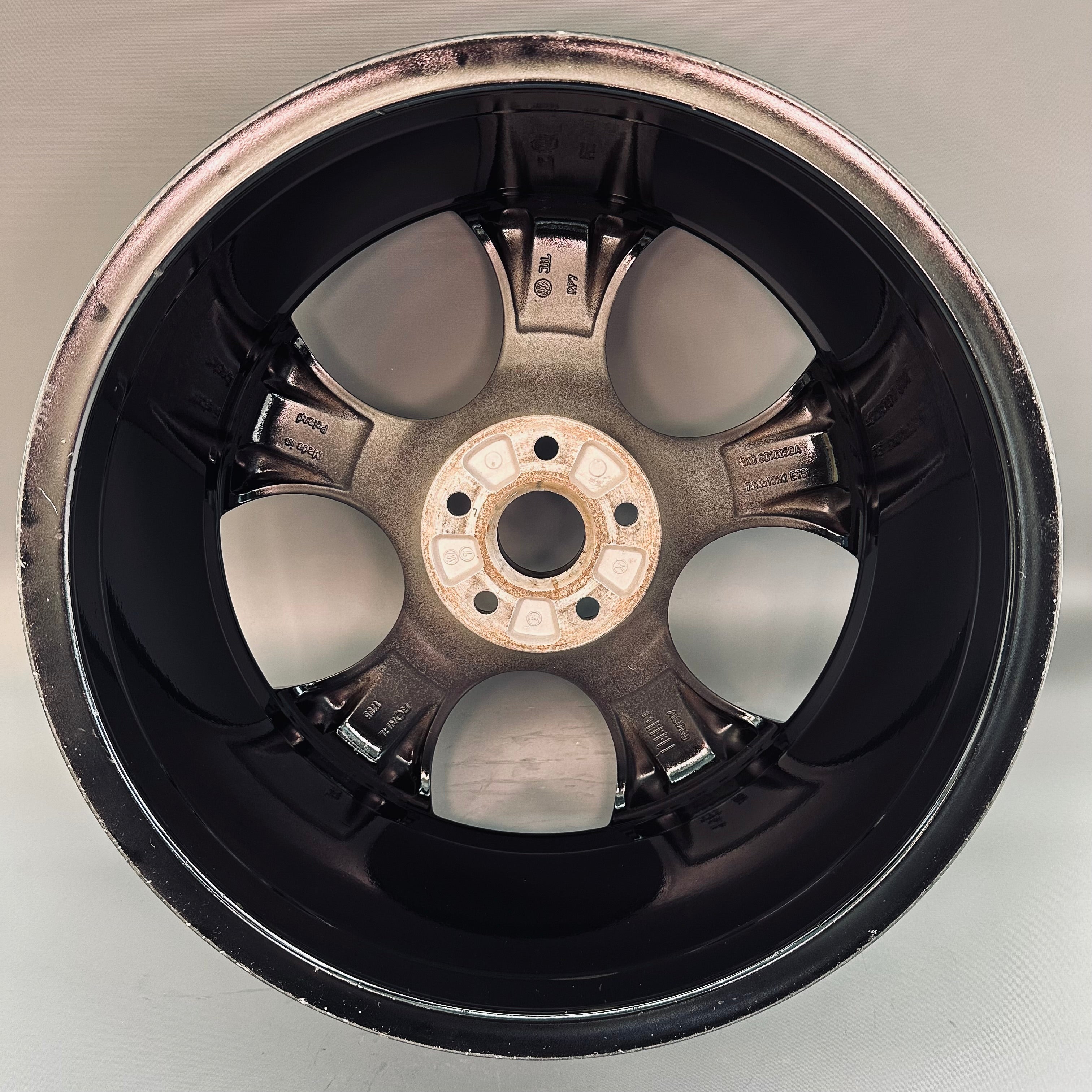 Volkswagen Golf Mk5/Mk6 18" Rim