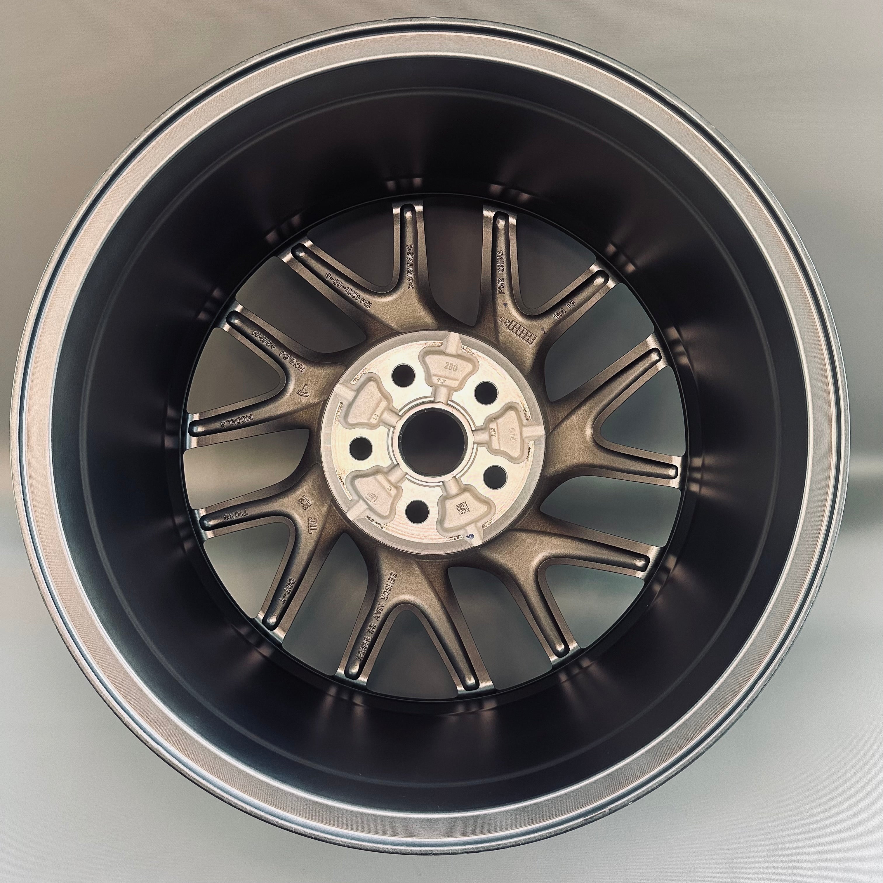Tesla Model 3 18" Rim