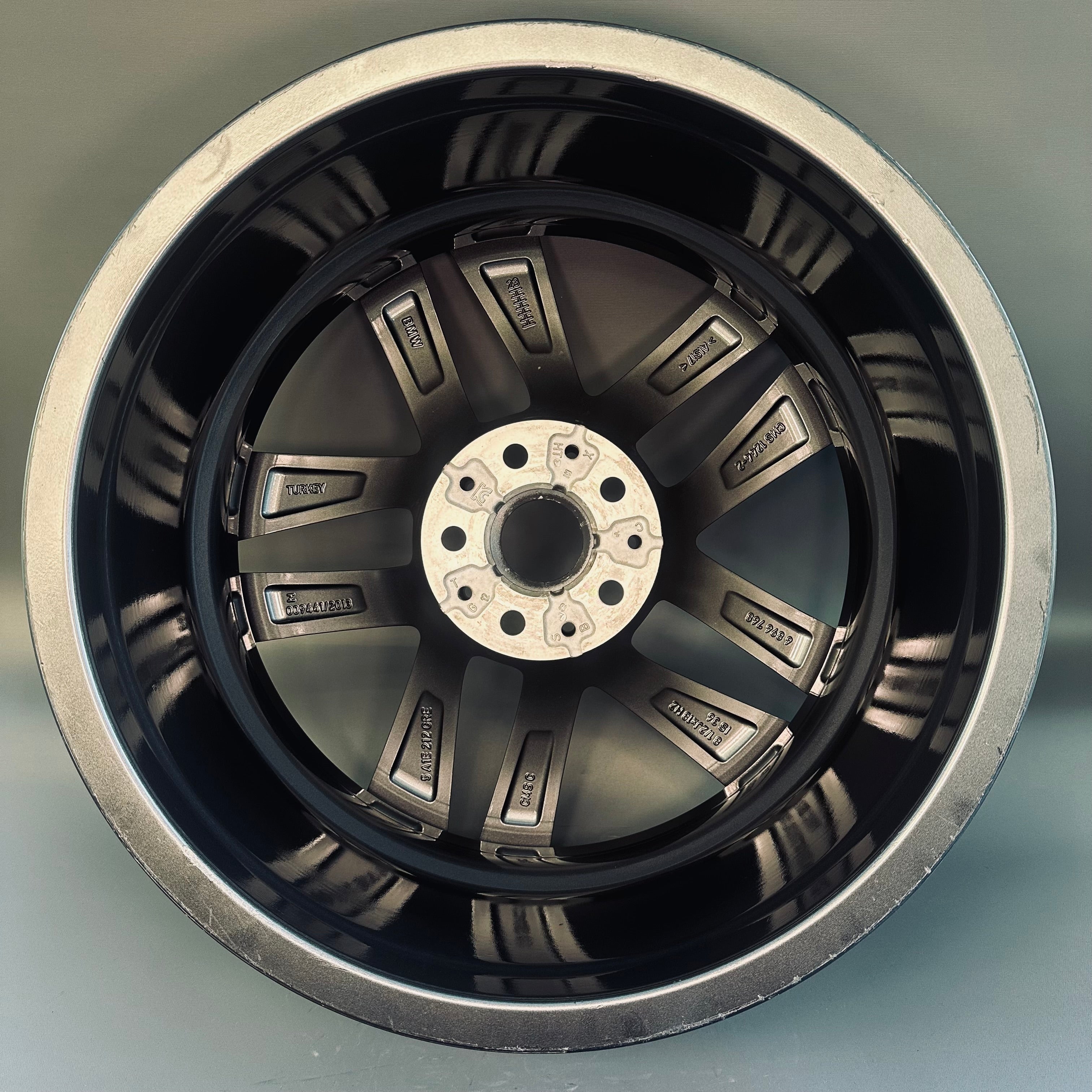 BMW i4/4 Series 18" Rim