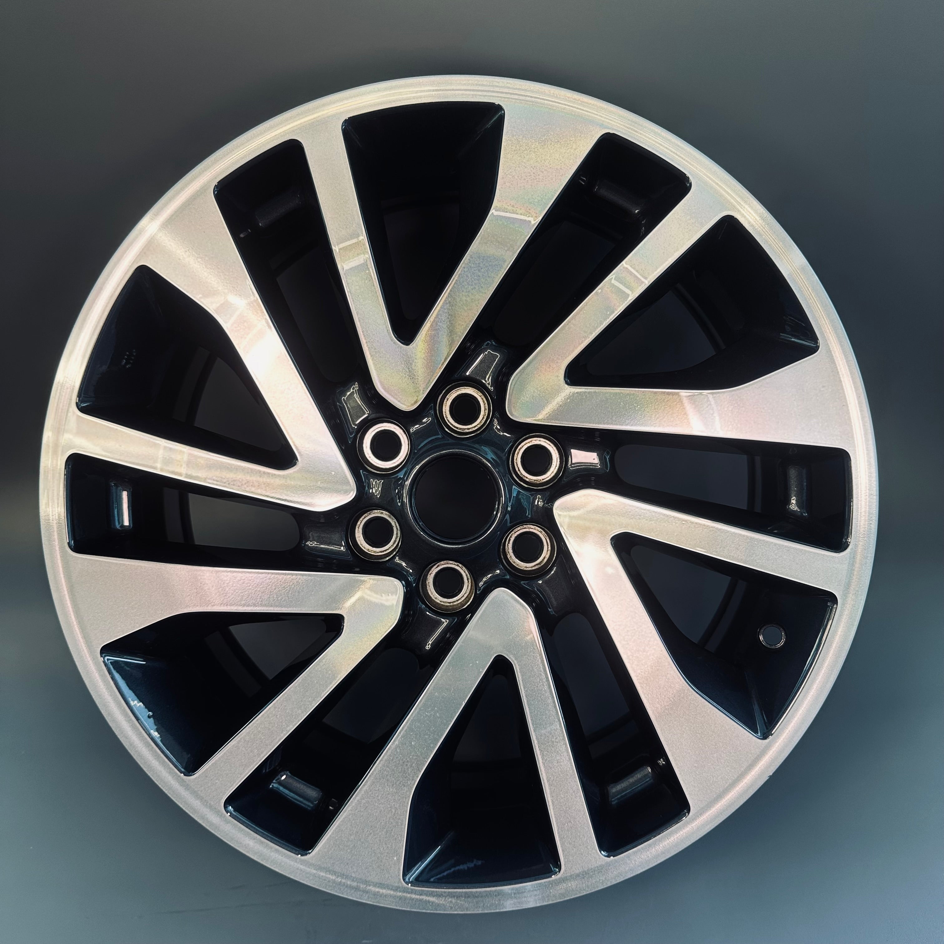 Nissan Navara 18" Rim