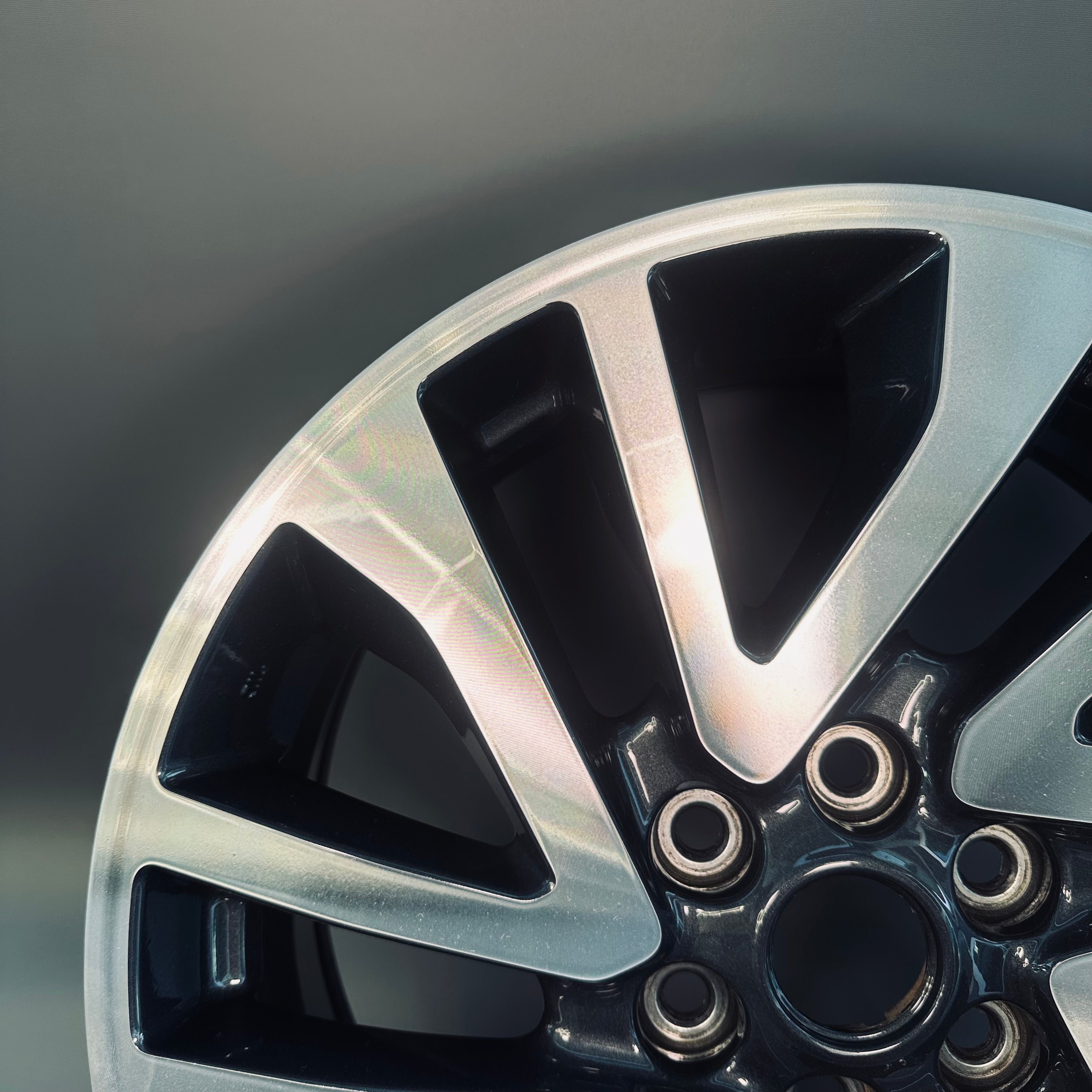 Nissan Navara 18" Rim