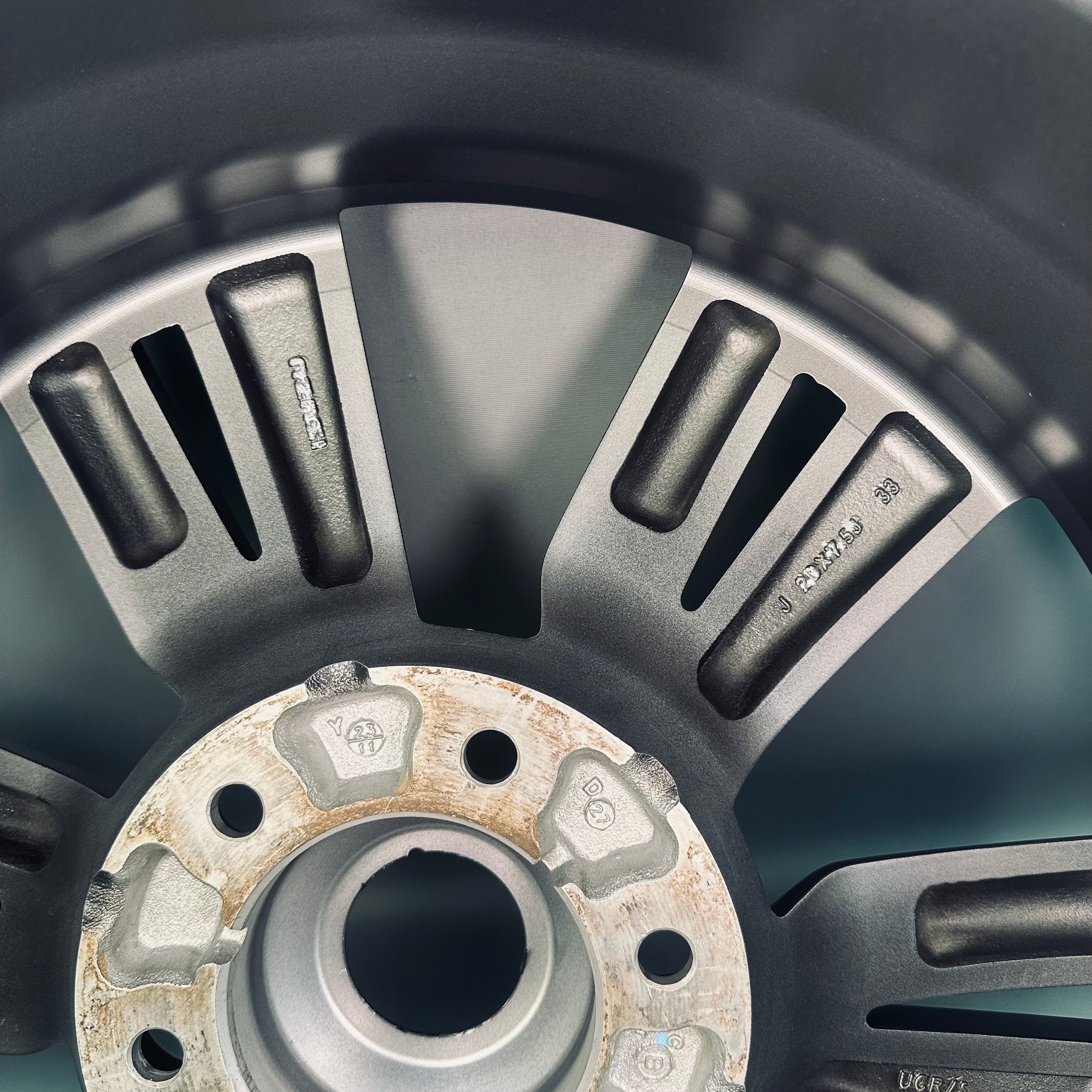 Isuzu Mu-X 20" Rim
