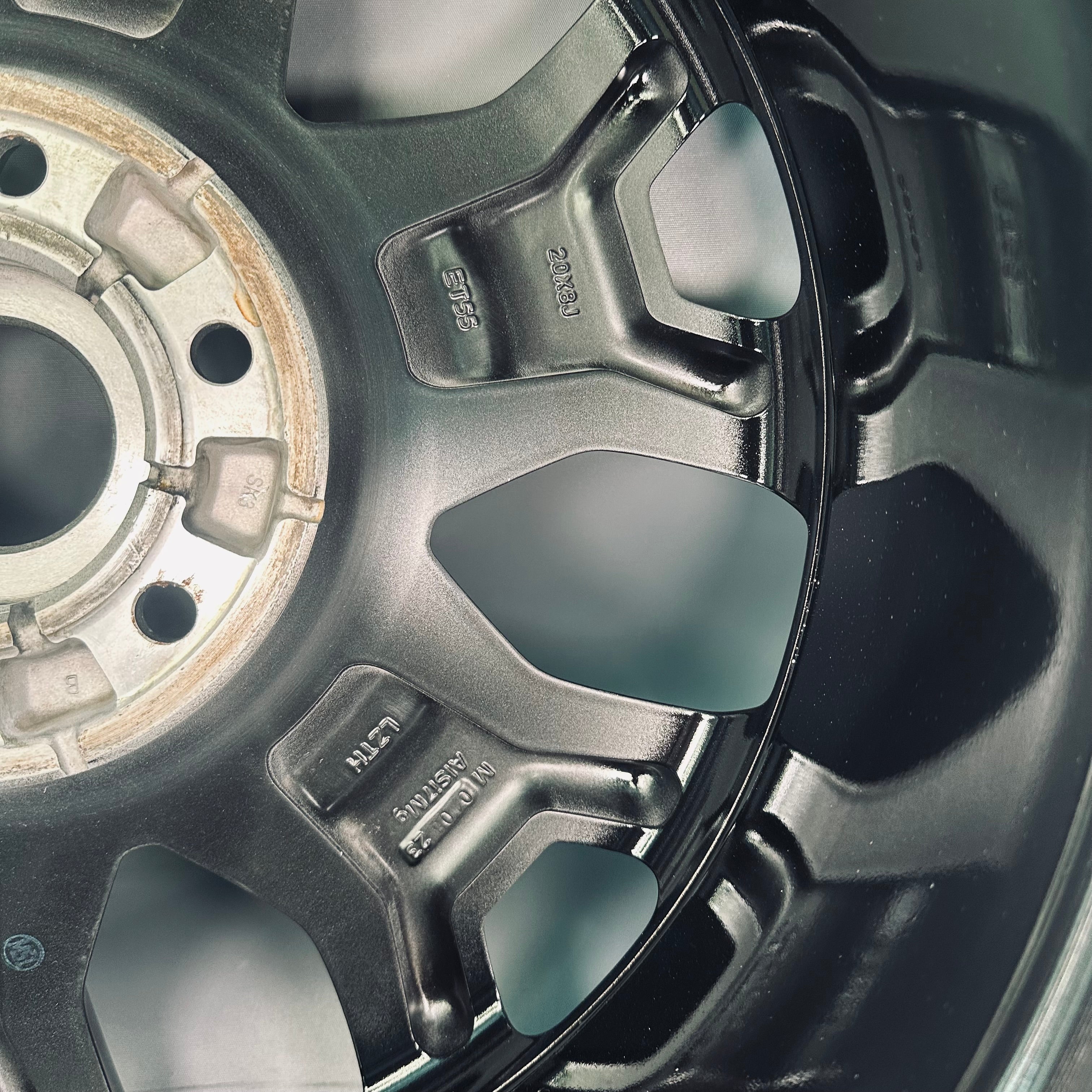 Ford Everest/Ranger 20" Rim