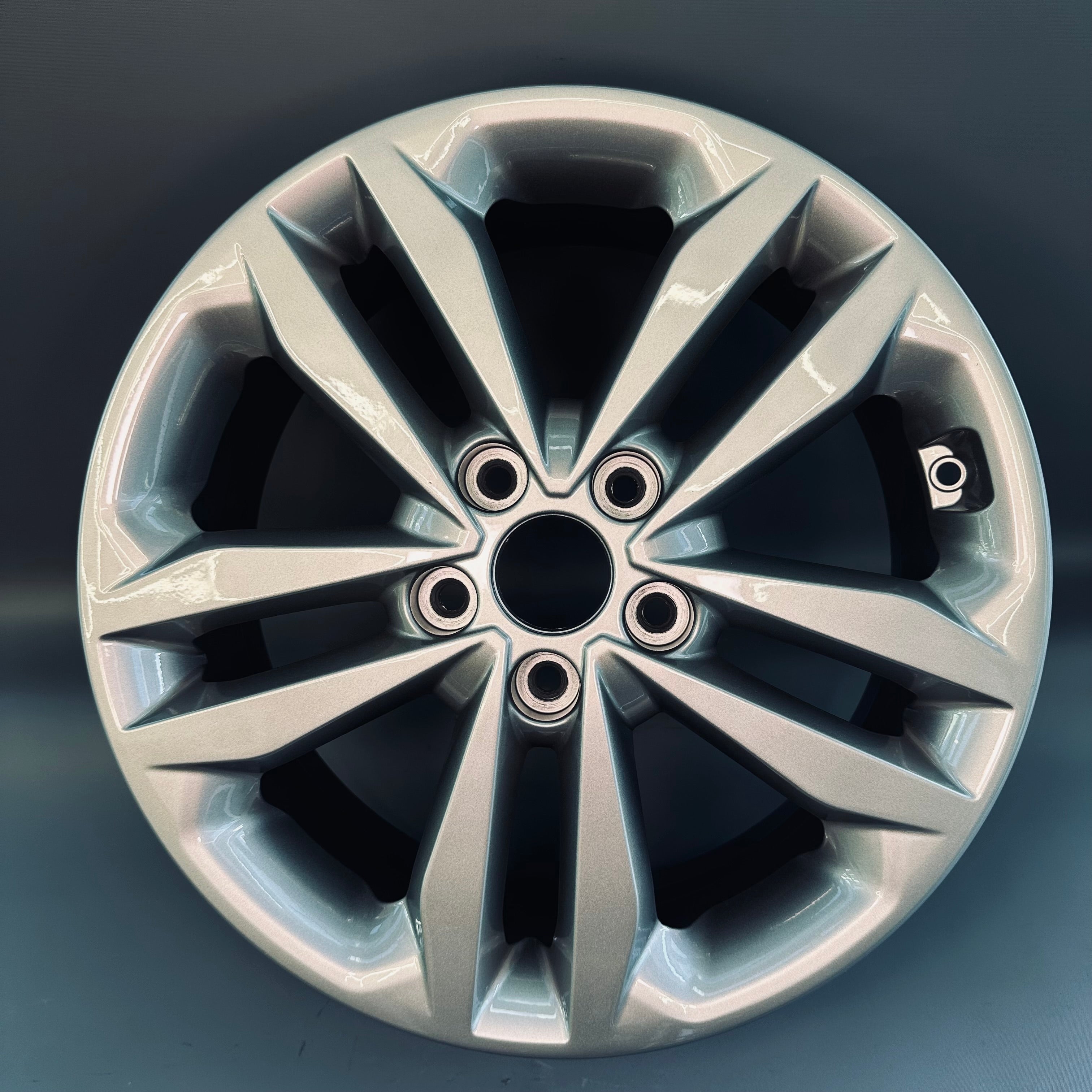 Hyundai Elantra 17" Rim
