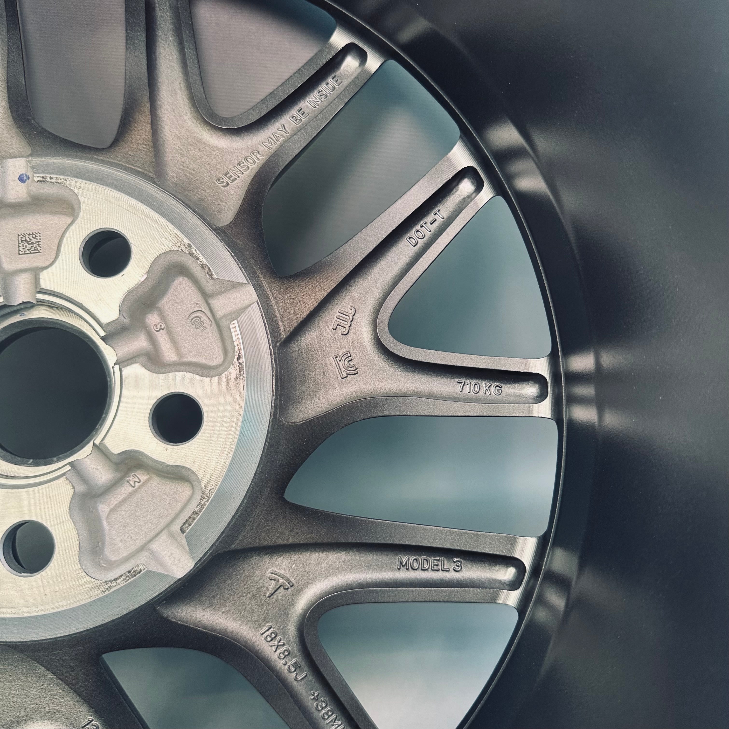 Tesla Model 3 18" Rim