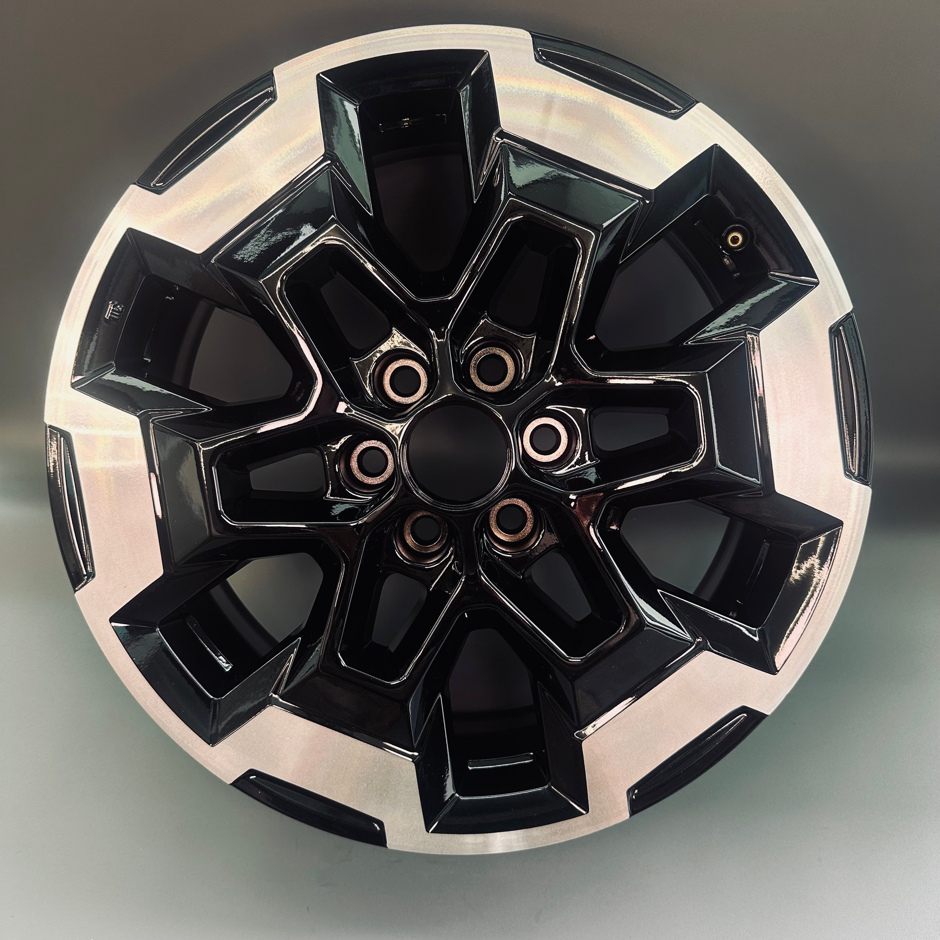 Nissan Navara 18" Rim