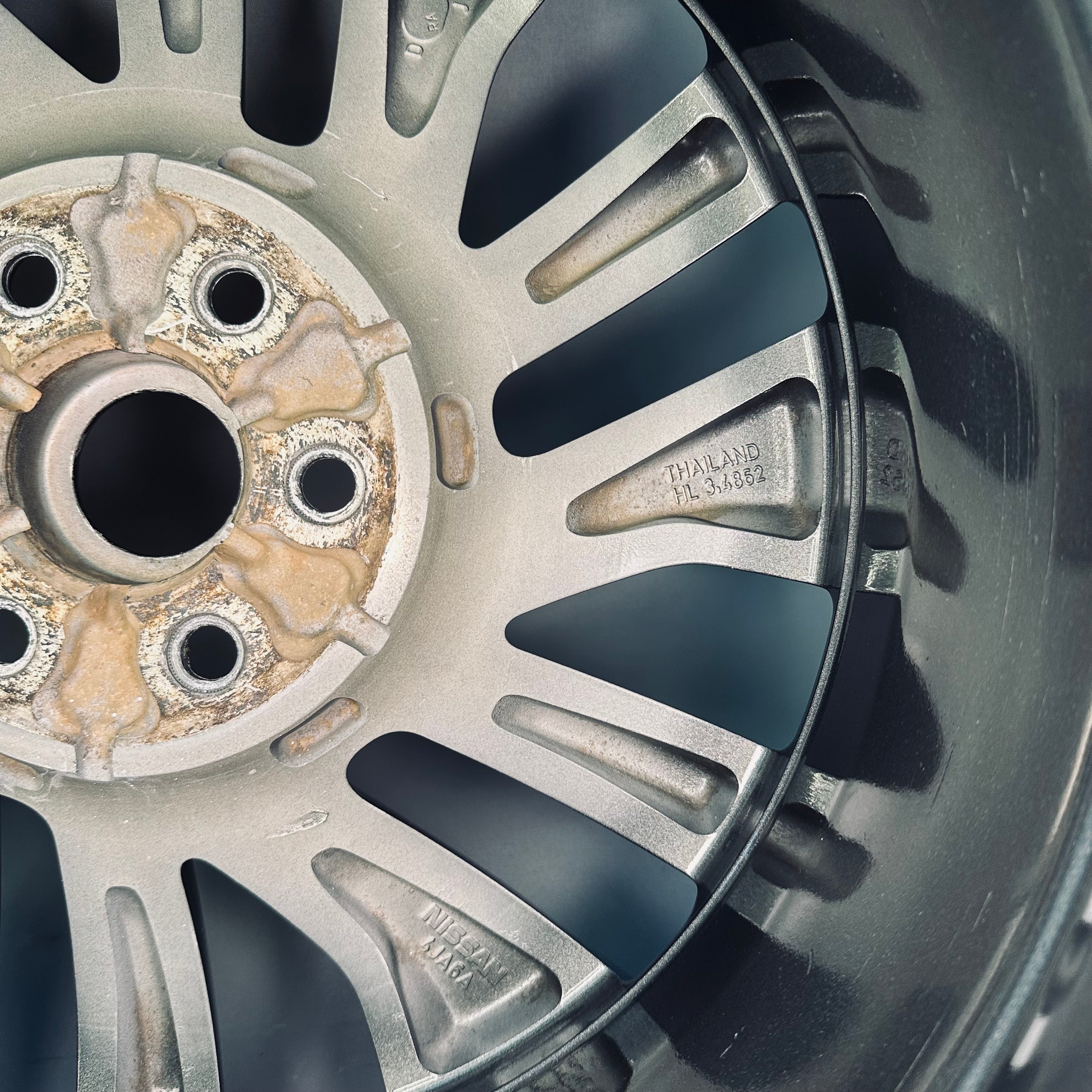 Nissan Navara 18" Rim