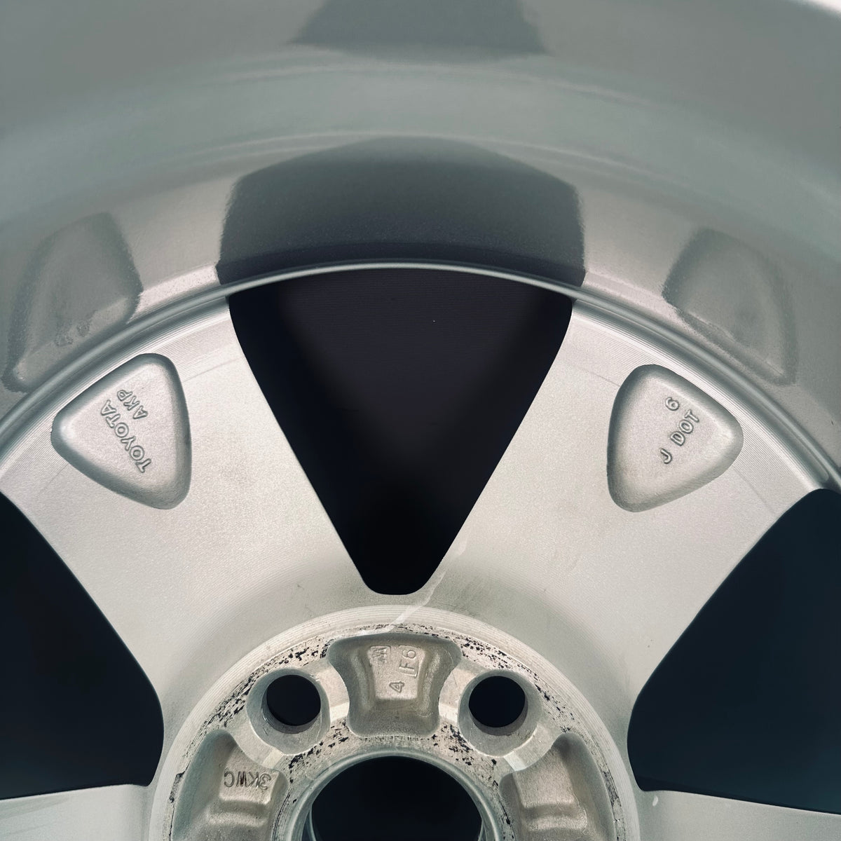 Toyota RAV4 17" Rim