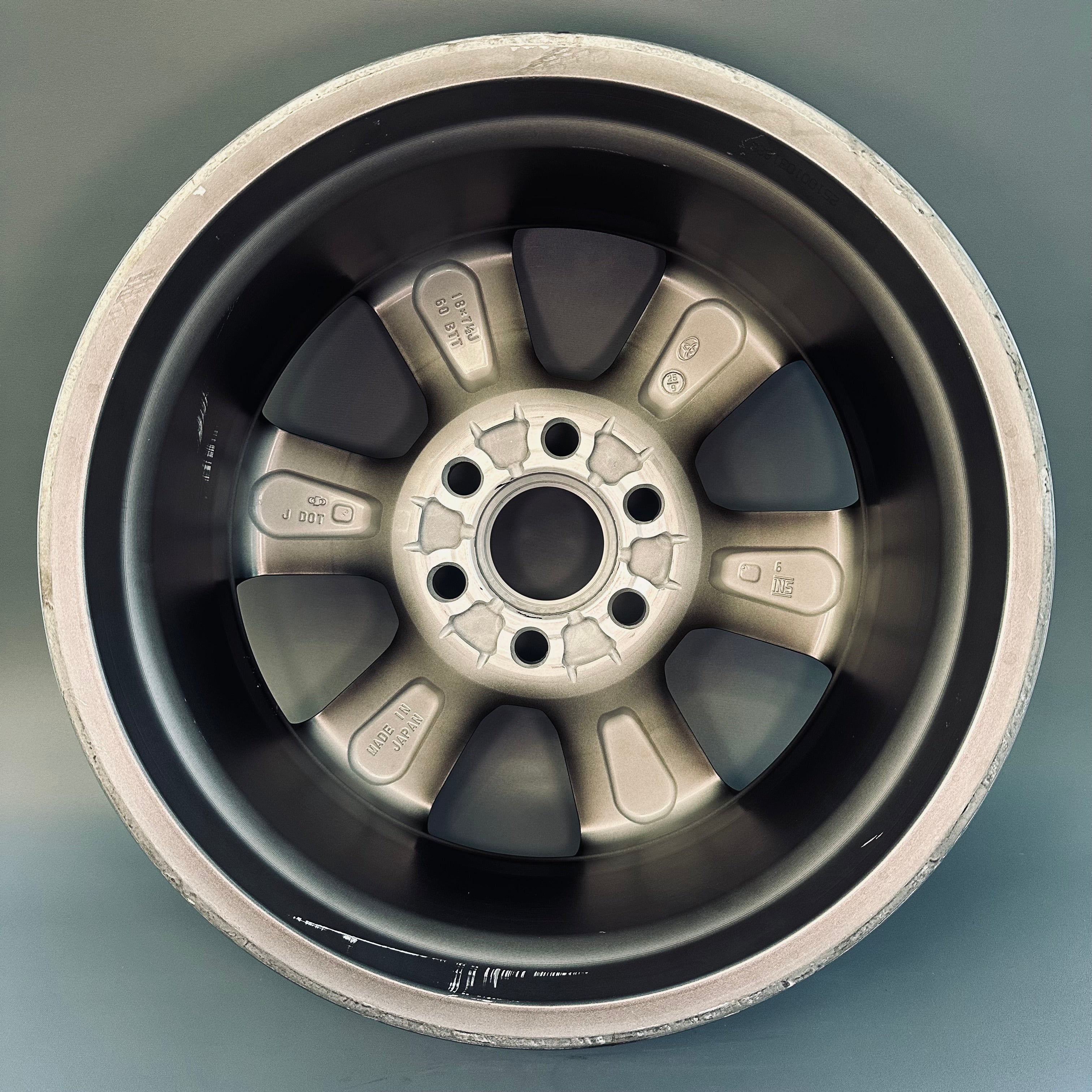 Toyota Land Cruiser 300 18" Rim