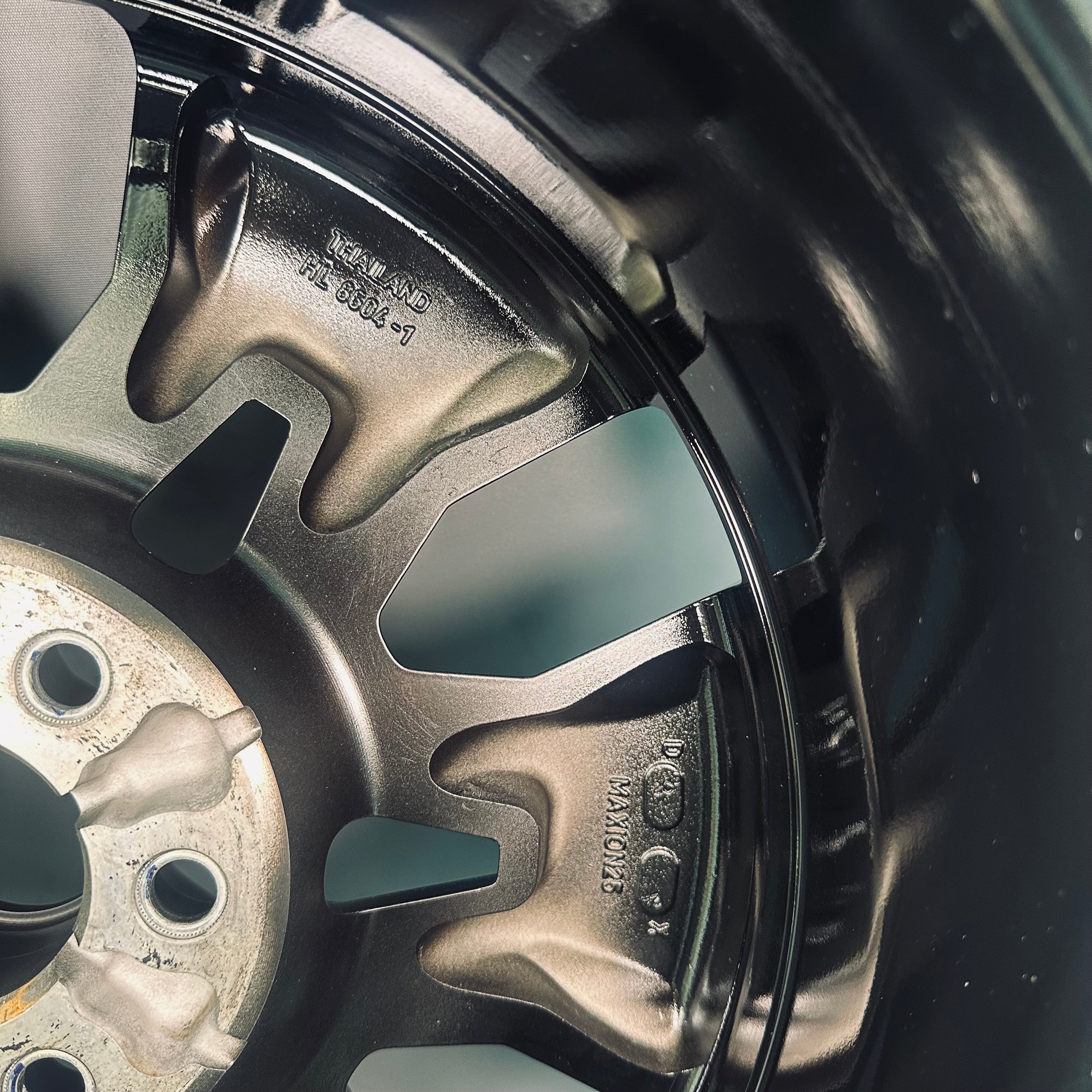 Nissan Navara 18" Rim