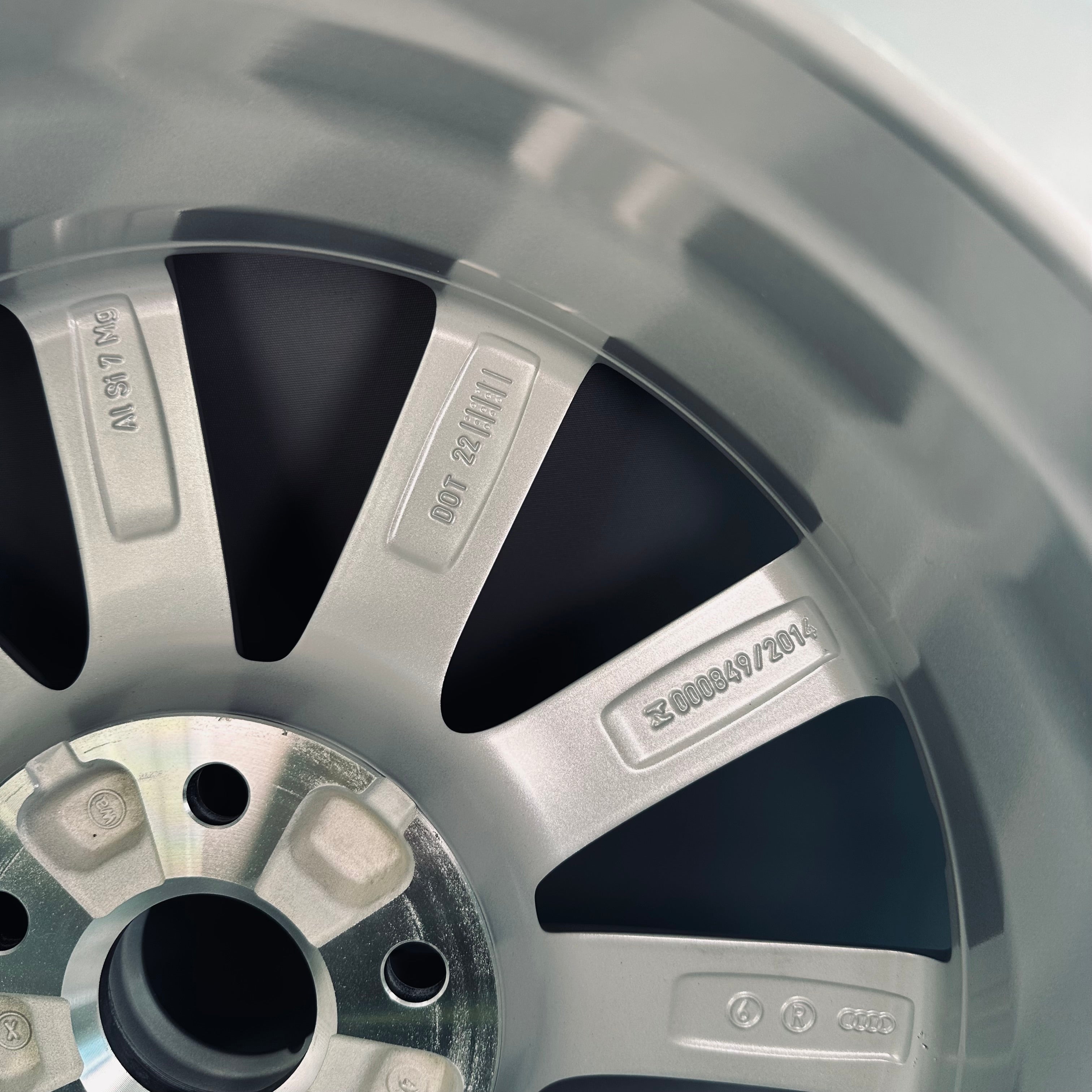 Audi Q3 17" Rim
