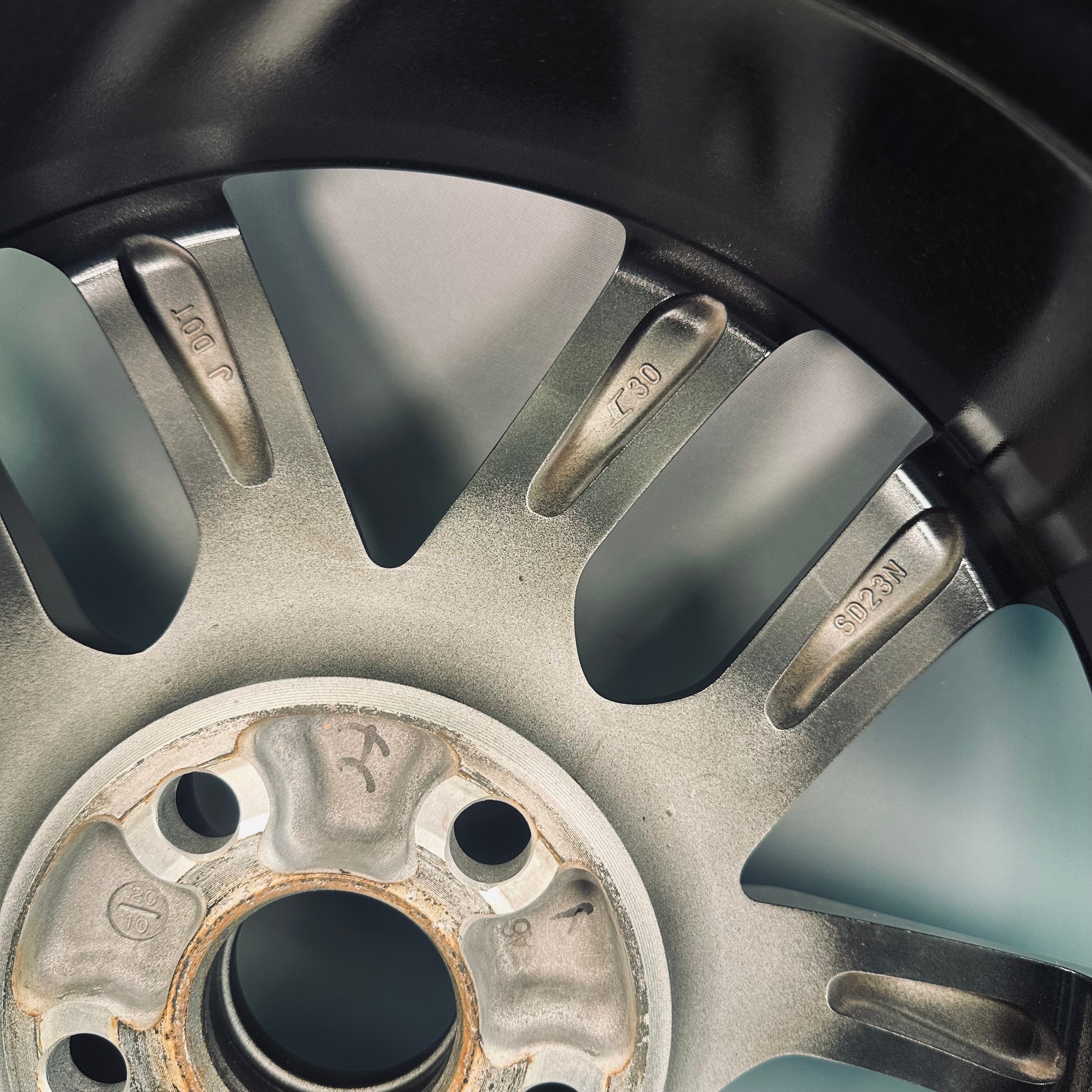 Lexus NX 18" Rim