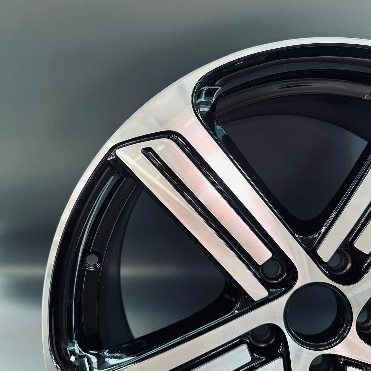 Volkswagen Golf 19" Rim