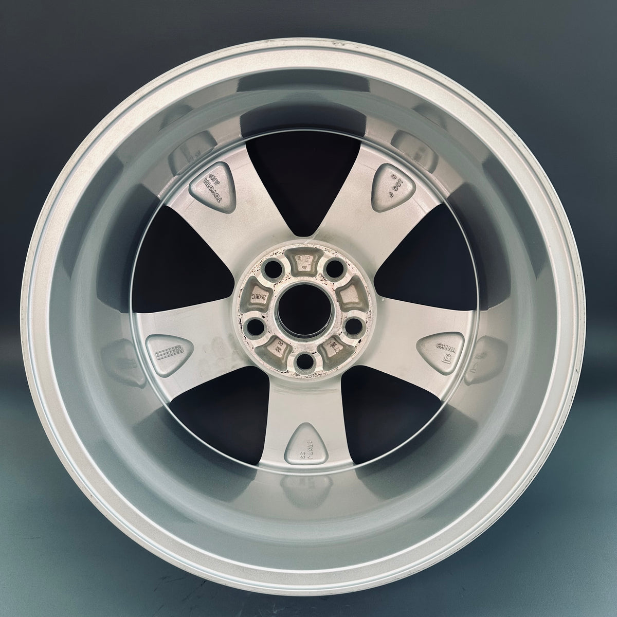 Toyota RAV4 17" Rim