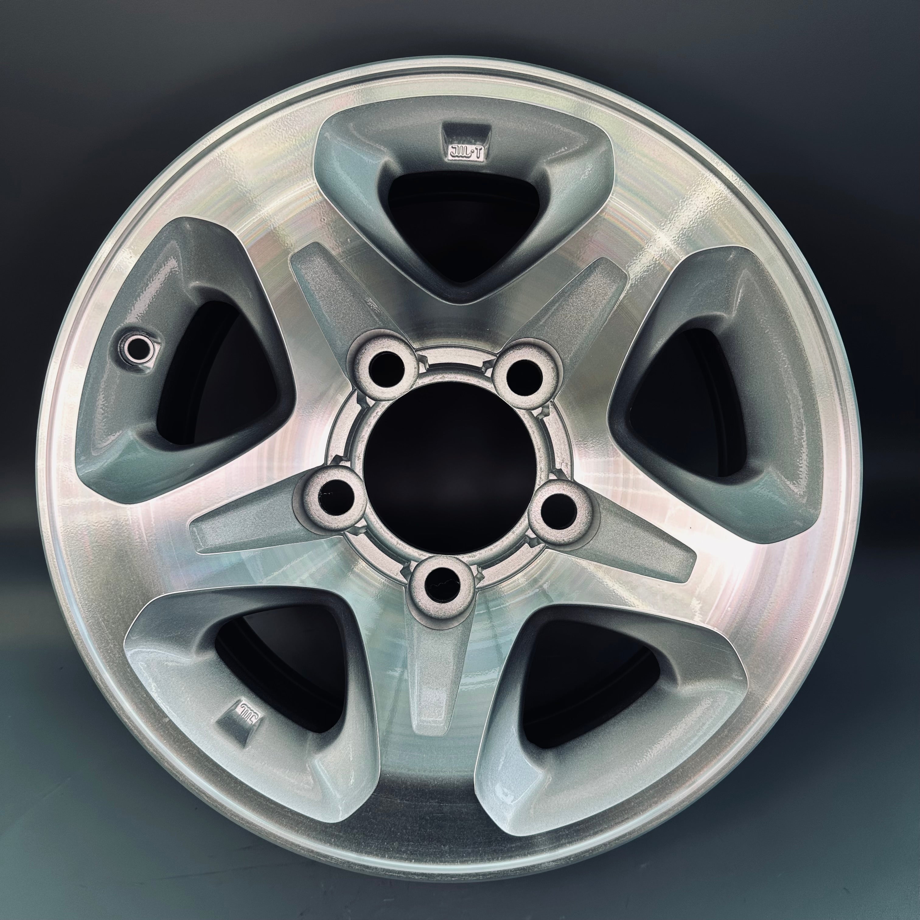 Toyota Land Cruiser 70 Series 16" Rim