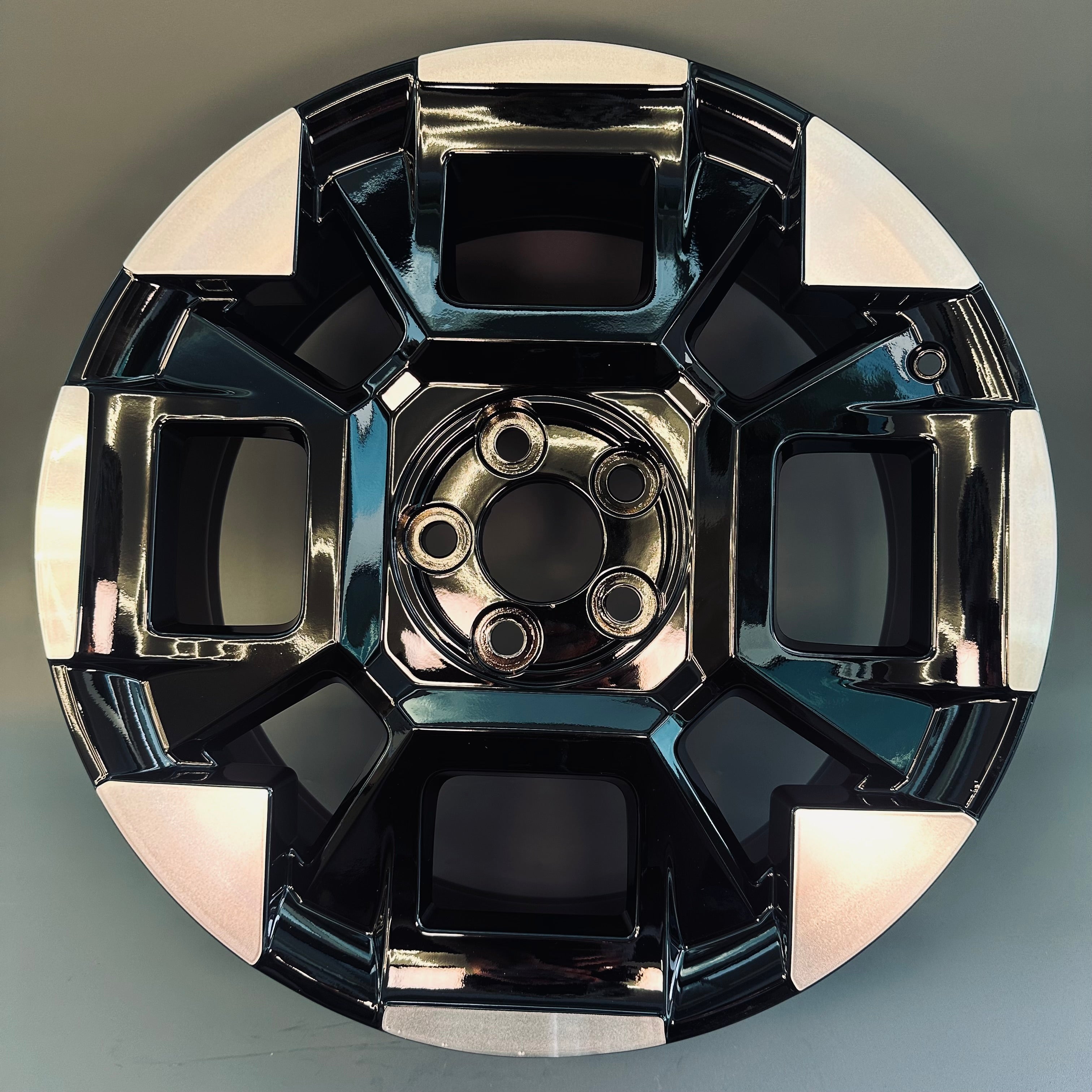 Kia Carnival 19" Rim