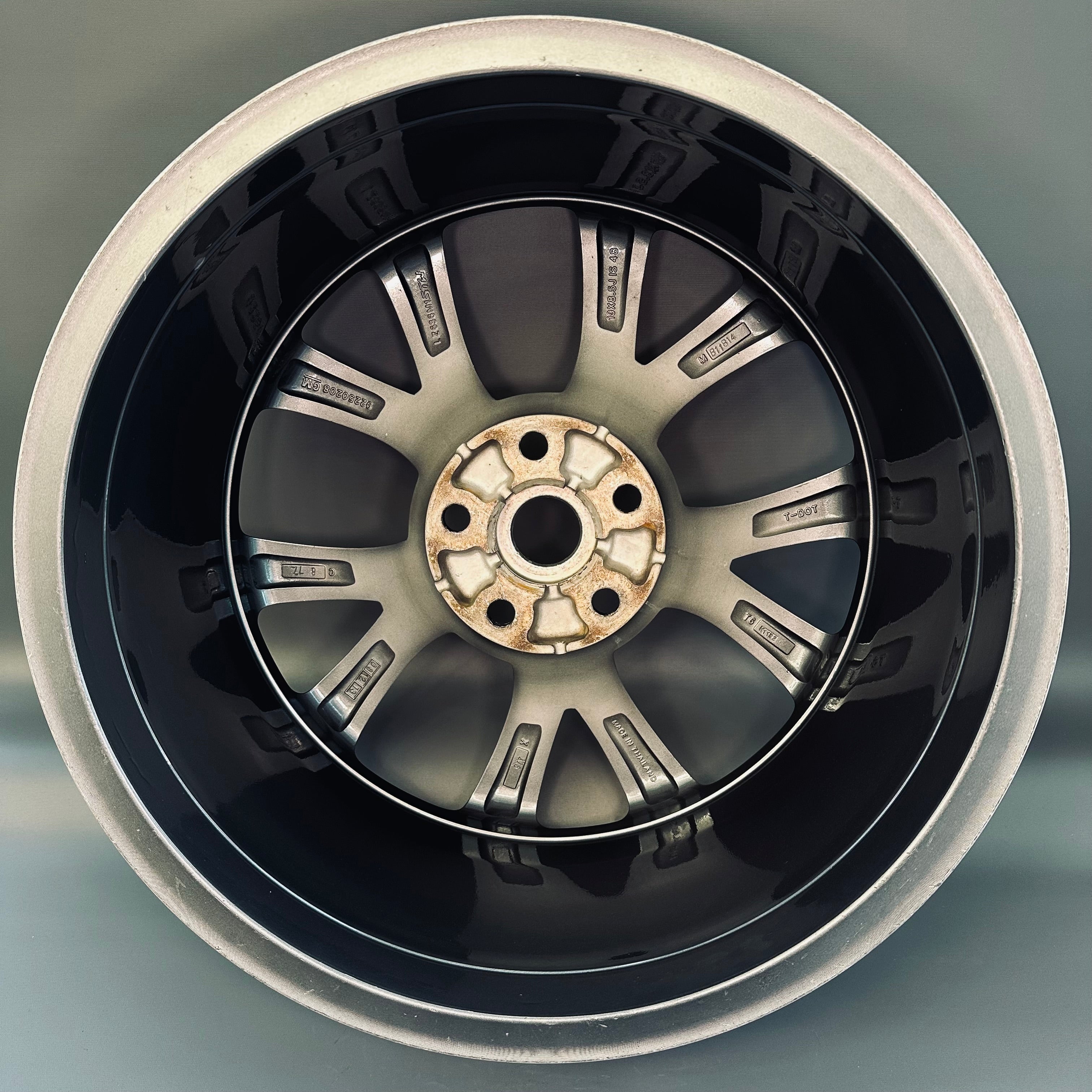 Holden Commodore VE 19" Rim