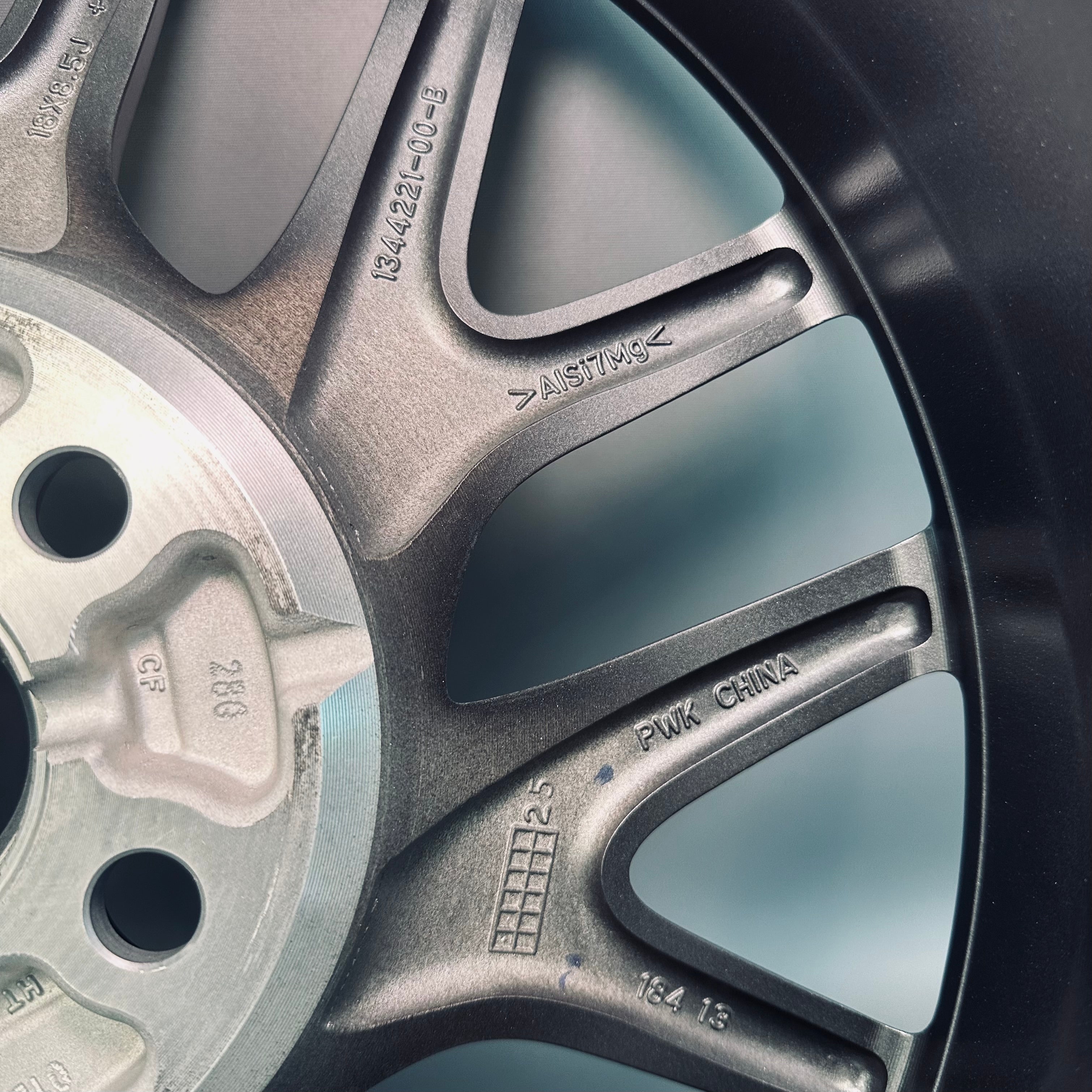 Tesla Model 3 18" Rim